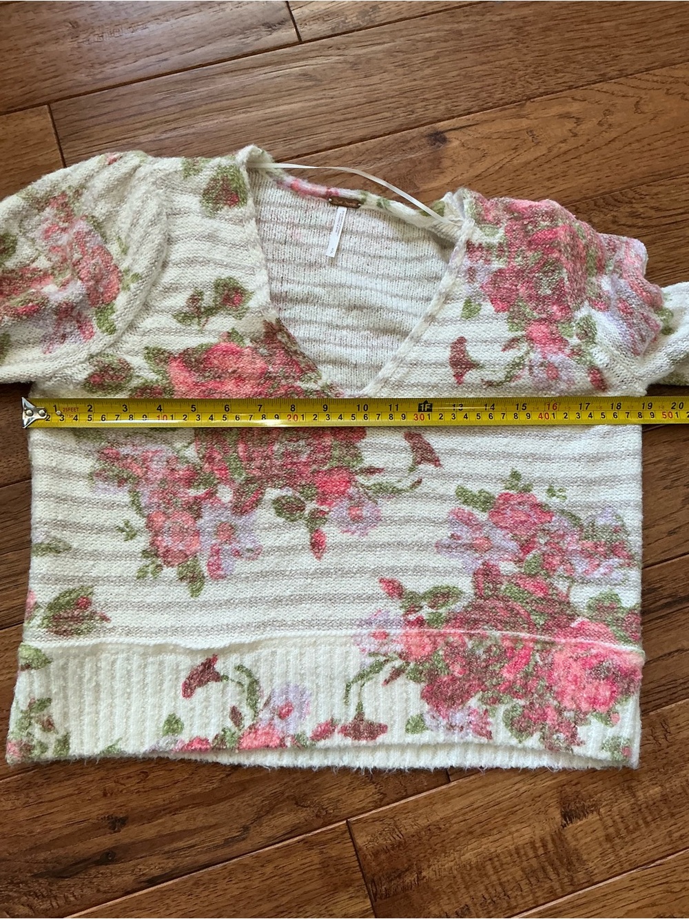 FREE PEOPLE BED OF ROSES SWEATER, Small - Picture 6 of 10